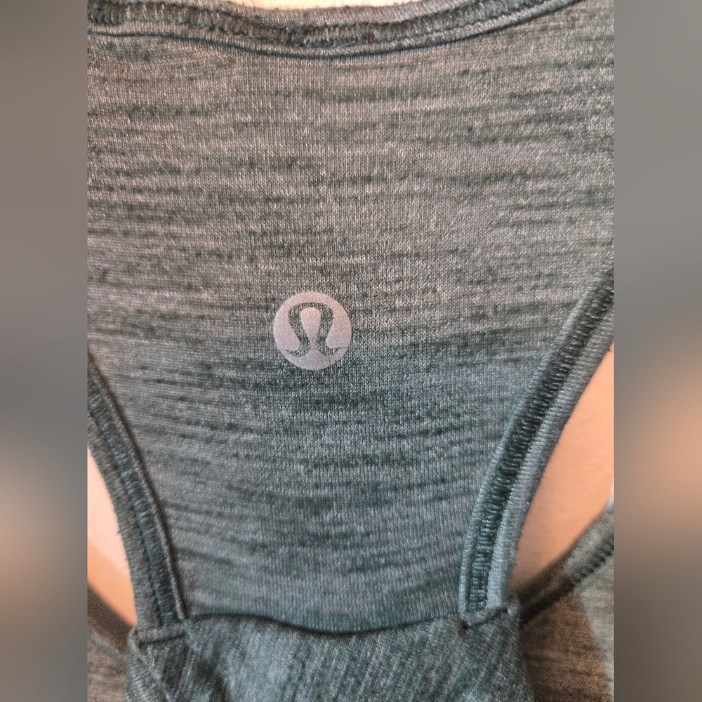 Lululemon Athletic Womens Tank Size 8 Green - Picture 4 of 5